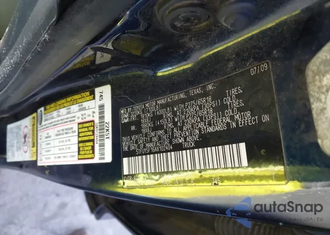 2010 Toyota Tundra Grade 5.7L V8 z USA, uszkodzony, nr VIN 5TFUY5F16AX102404